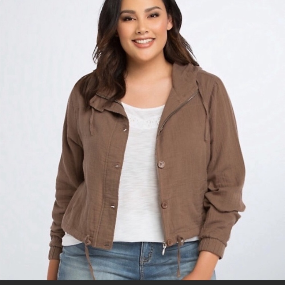 Torrid Cropped Anorak Jacket Size 3